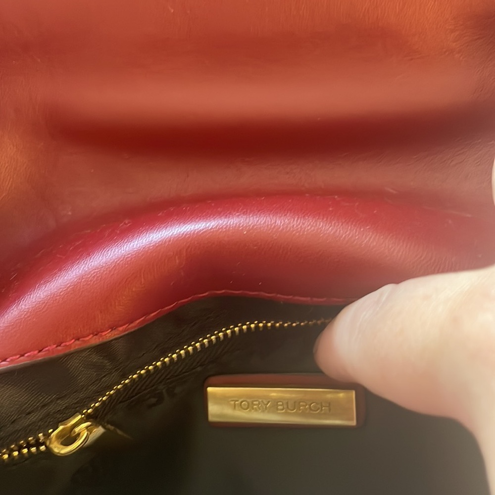 Tory Burch Fleming Soft Leather Shoulder Bag In Burgundy Red NWT - Picture 11 of 14